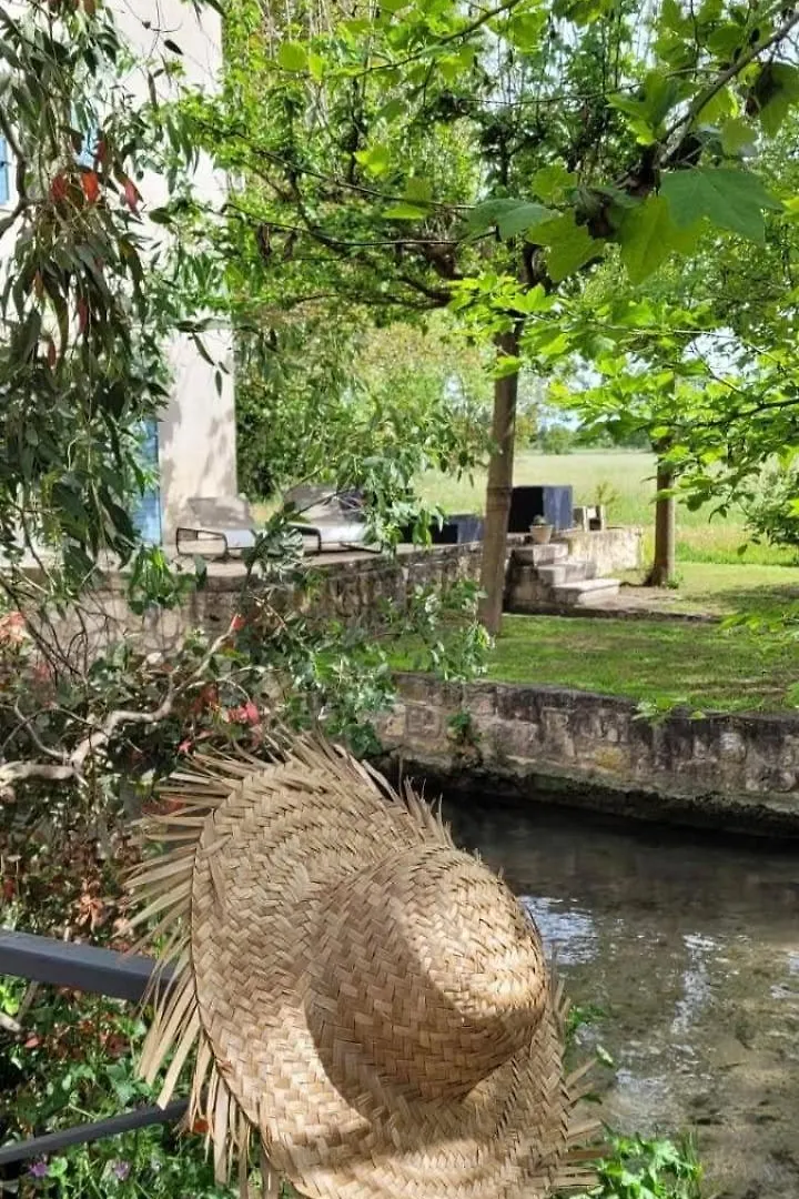 Domaine Du Moulin De Villefranche Pernes-les-Fontaines 0*,  France